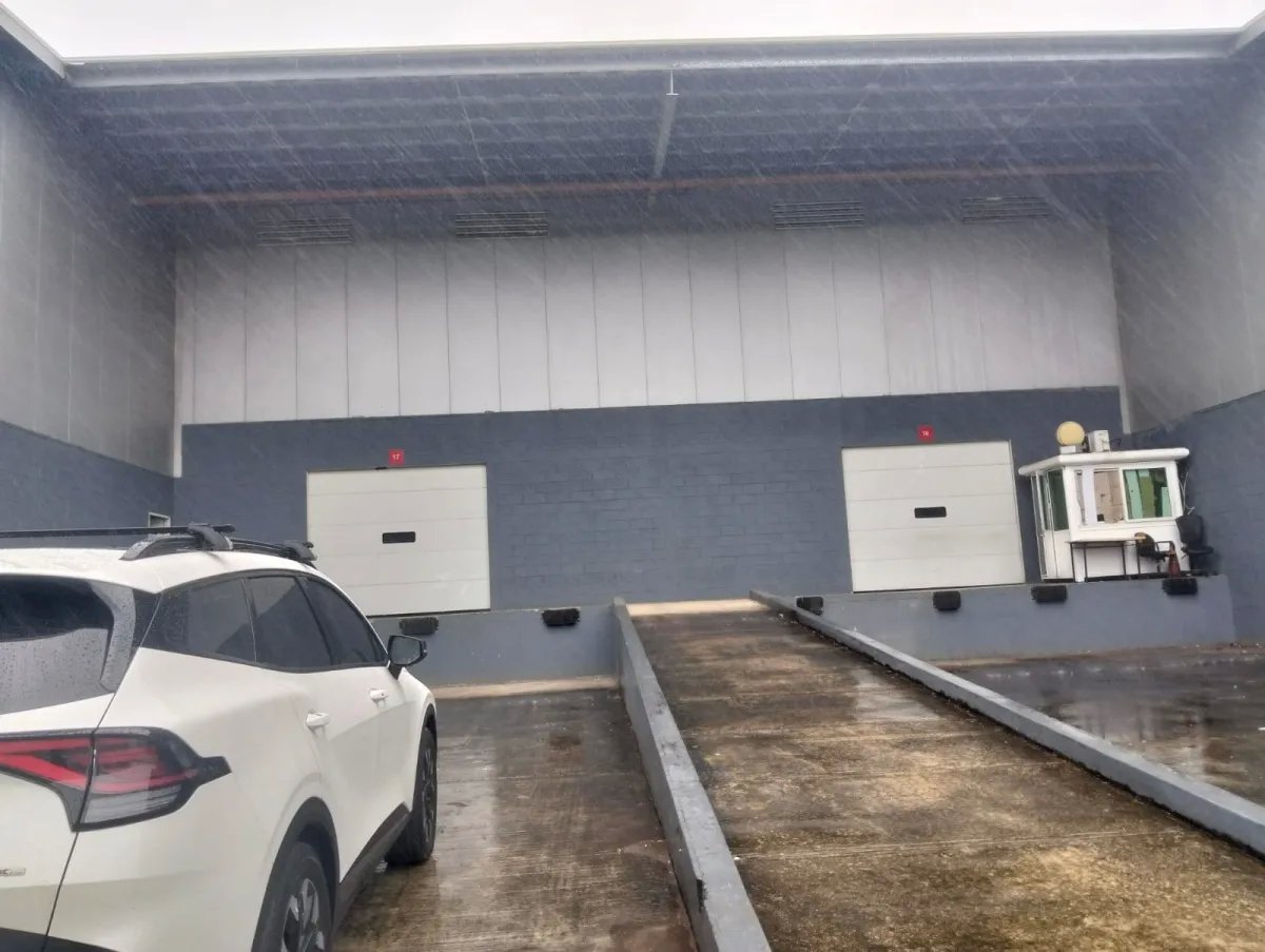 Se Alquilan Galeras desde 500m2 en Adelante/Warehouses for Rent from 500m2