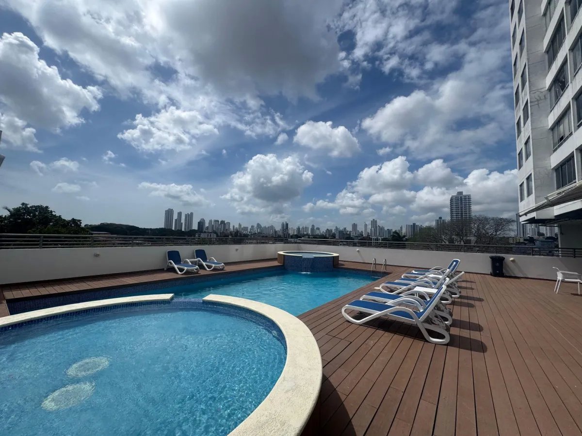Alquiler de apartamento full amoblado  PH Lefevre 75