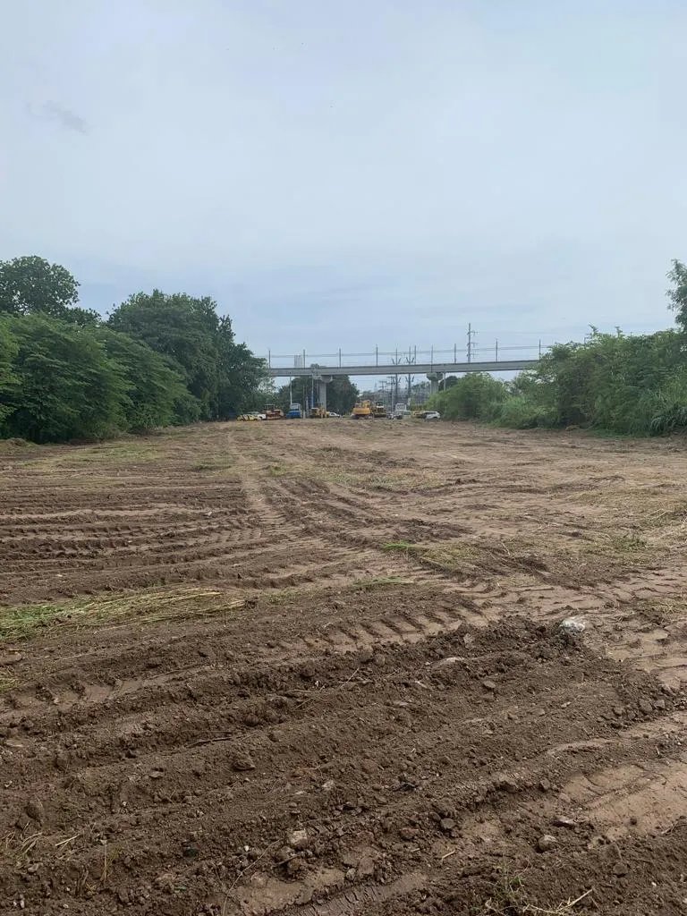 Se vende Terreno Comercial Ave. Domingo Díaz