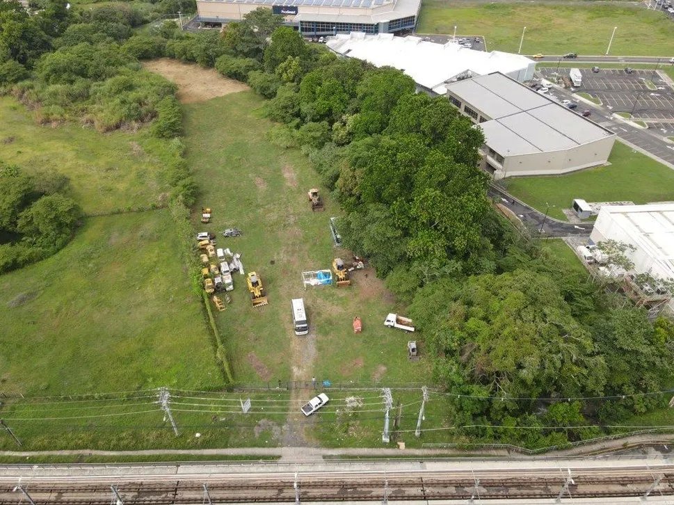 Se vende Terreno Comercial Ave. Domingo Díaz