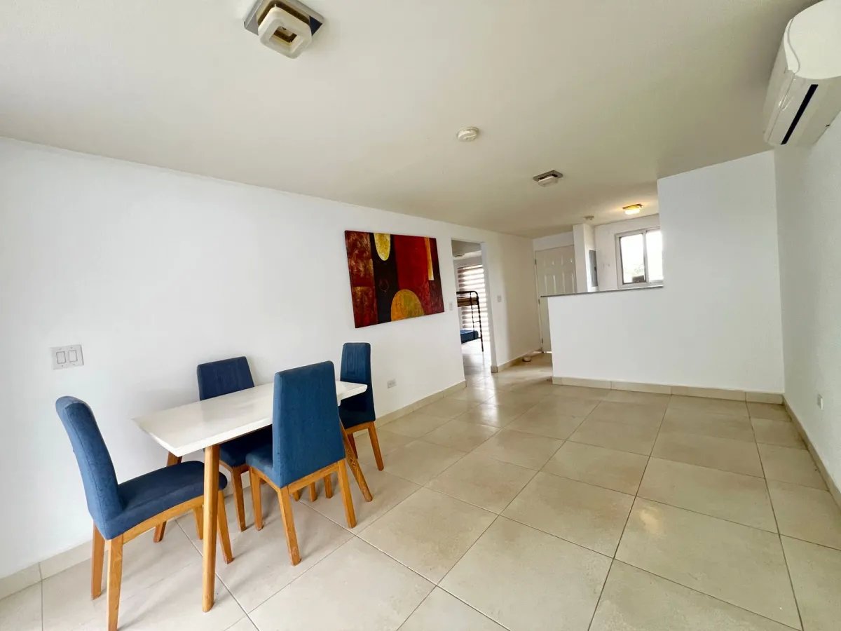 Single Family Detached For Rent in Principal Playa Dorada