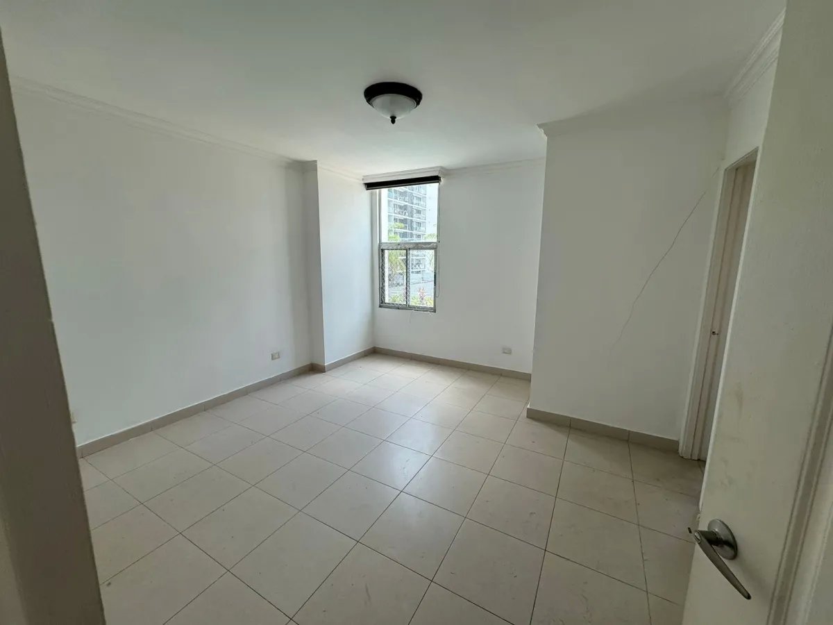 Apartment For Sale in SAN FRANCISCO