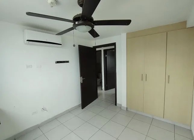 SE VENDE  APARTAMENTO EN P.H. PREMIUN