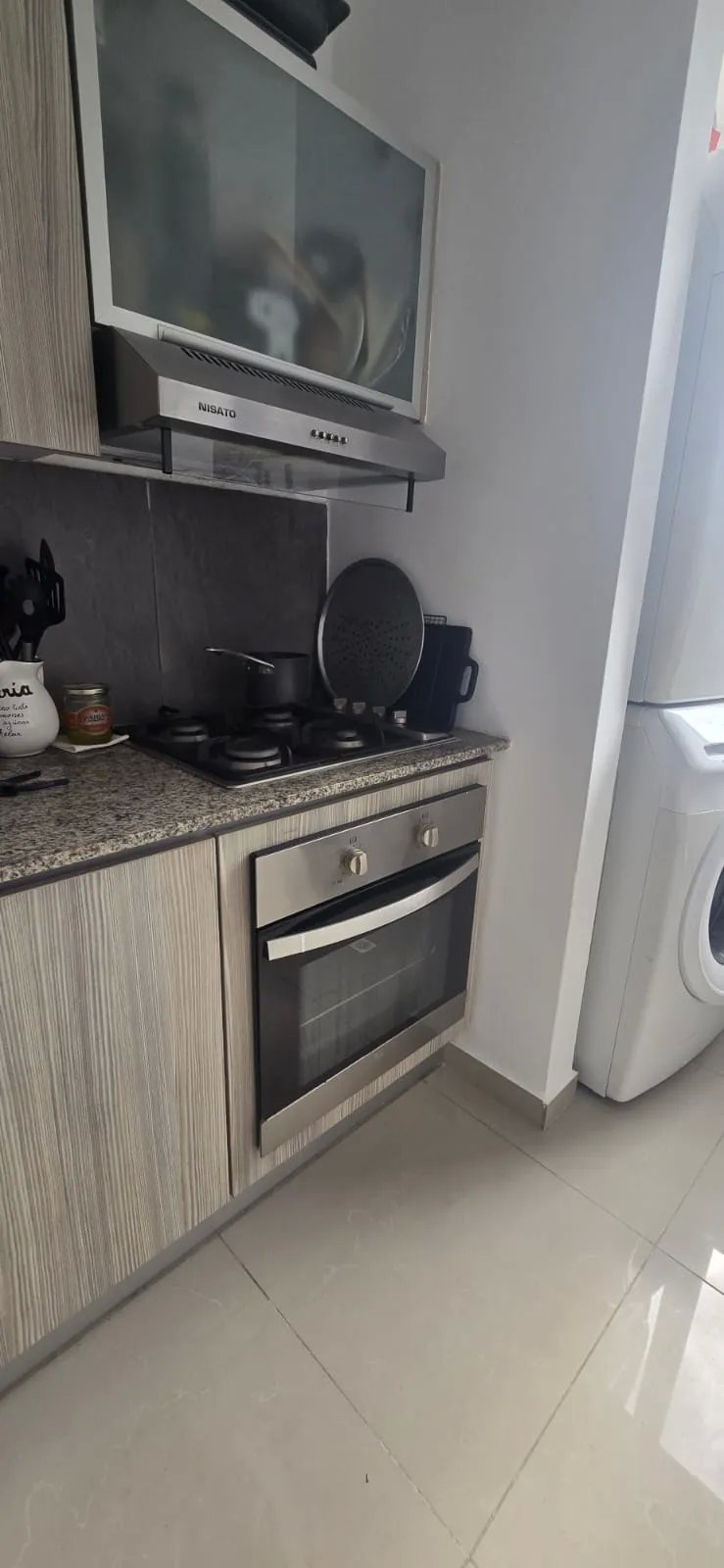 SE VENDE HERMOSO APARTAMENTO EN P.H. DELAVISTA