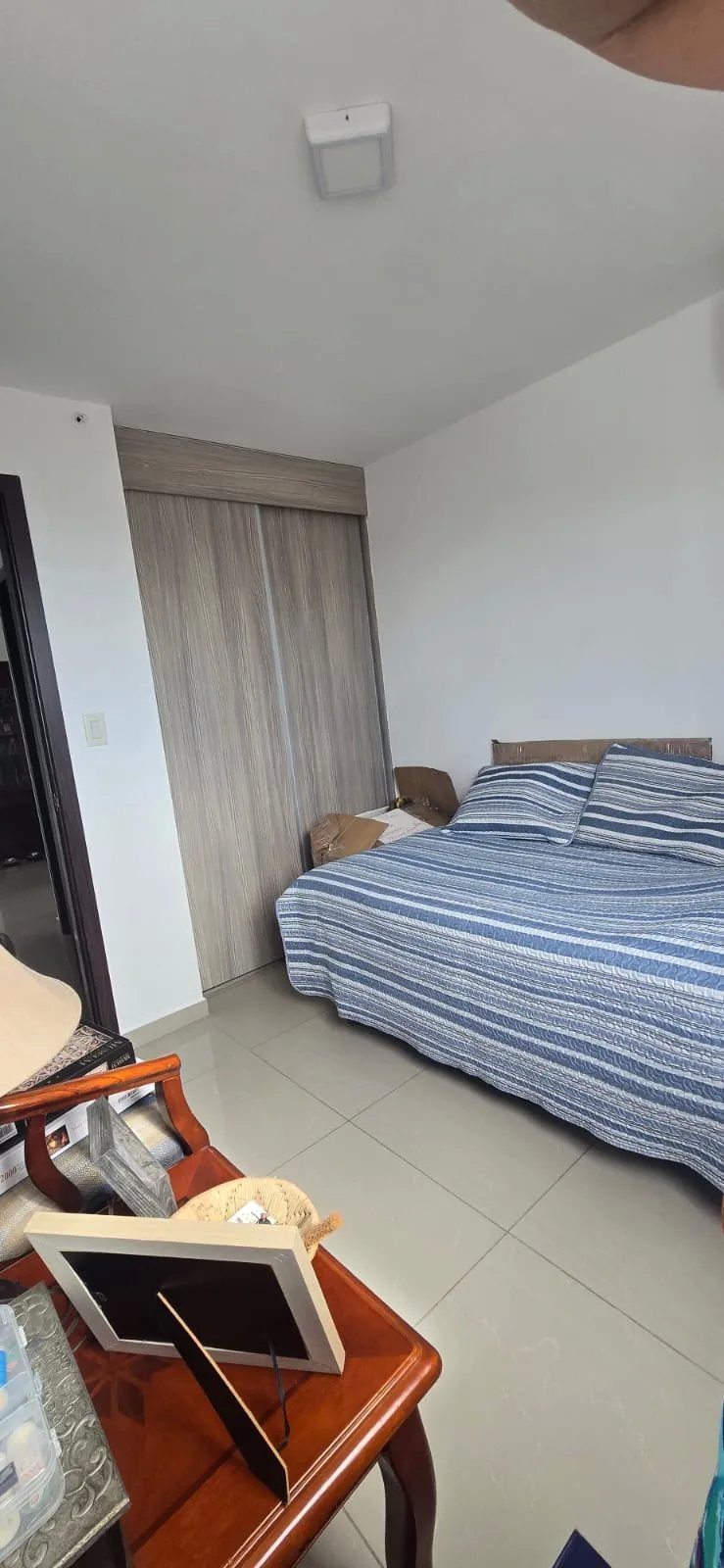 SE VENDE HERMOSO APARTAMENTO EN P.H. DELAVISTA