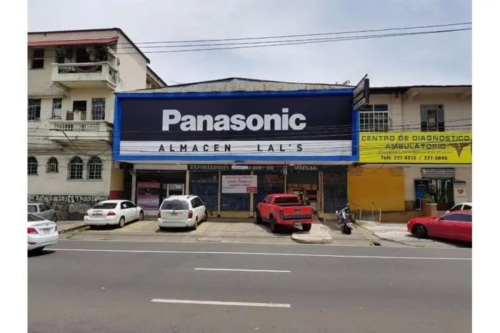 Se vende almacén en Perejil, Calidonia