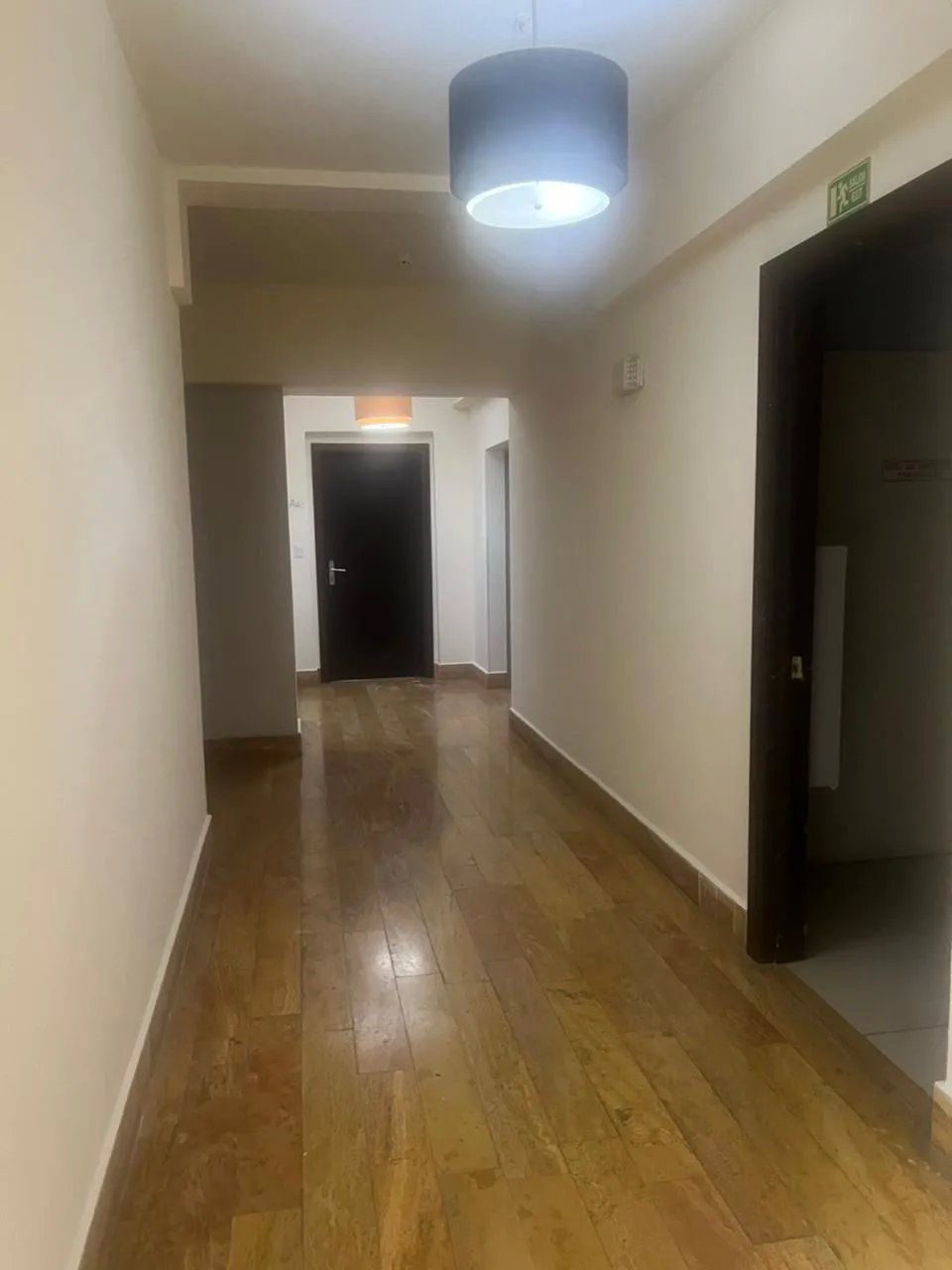 Apartment For Sale in Avenida Balboa