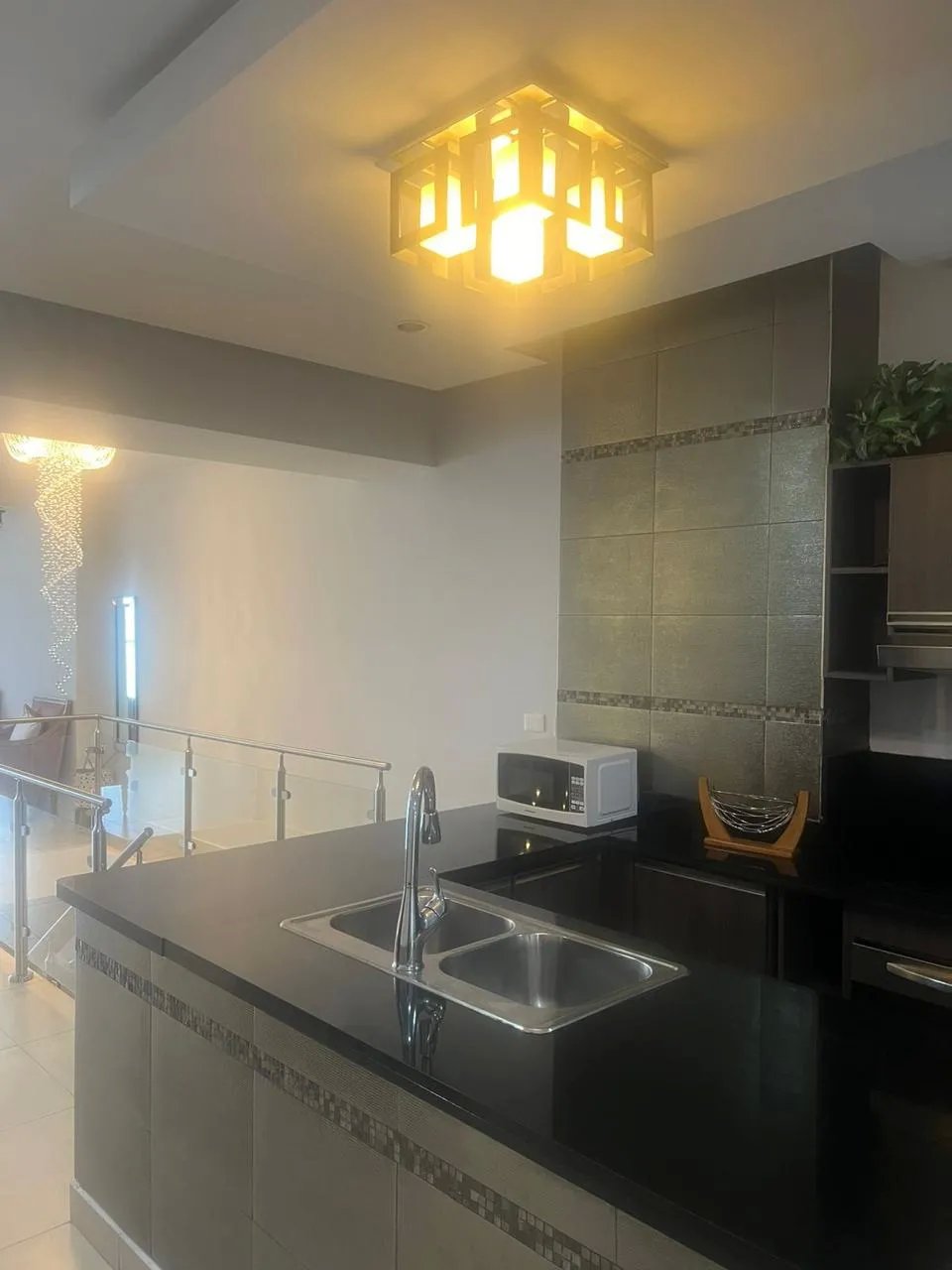 Apartment For Sale in Avenida Balboa