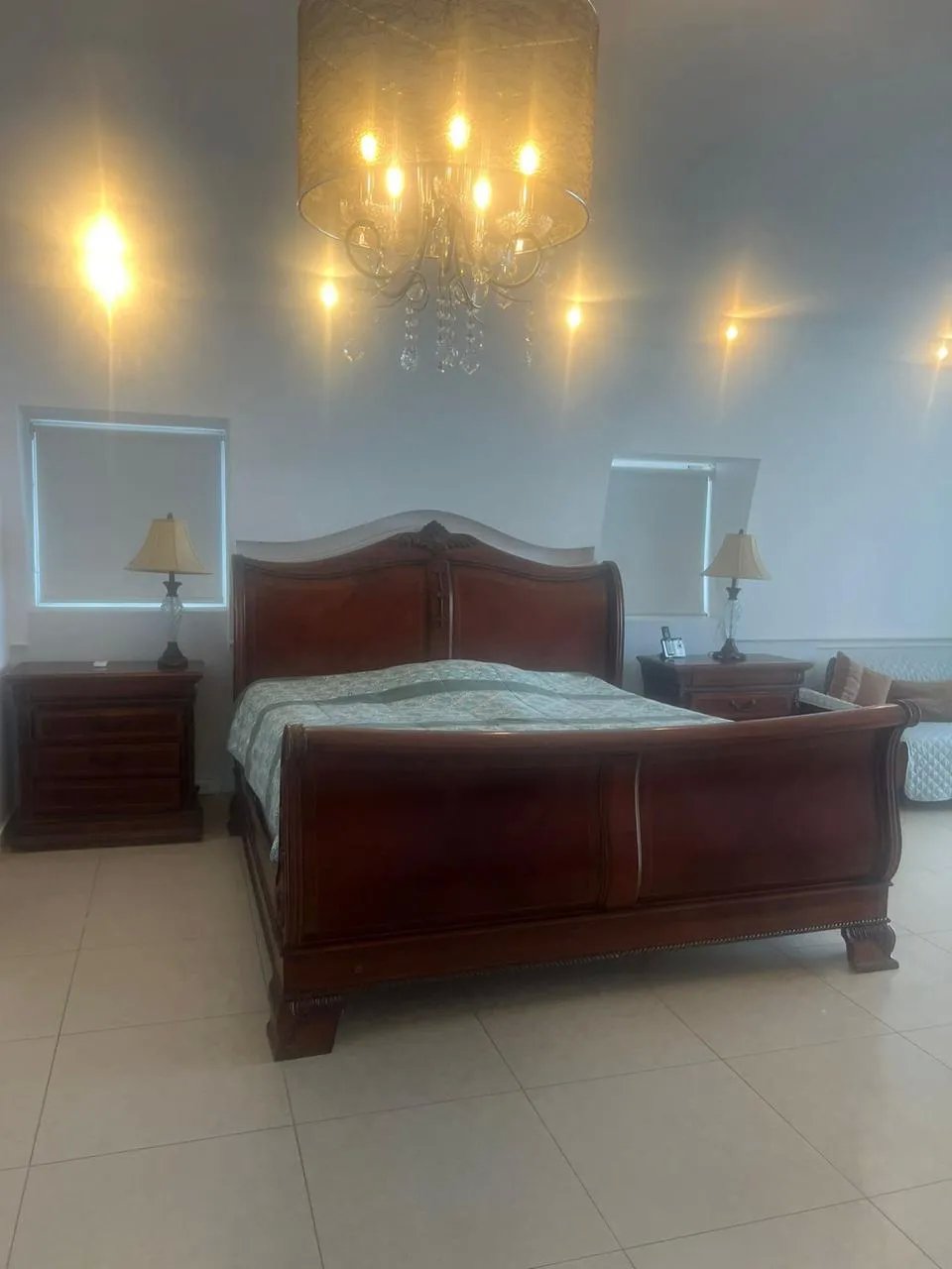 Apartment For Sale in Avenida Balboa