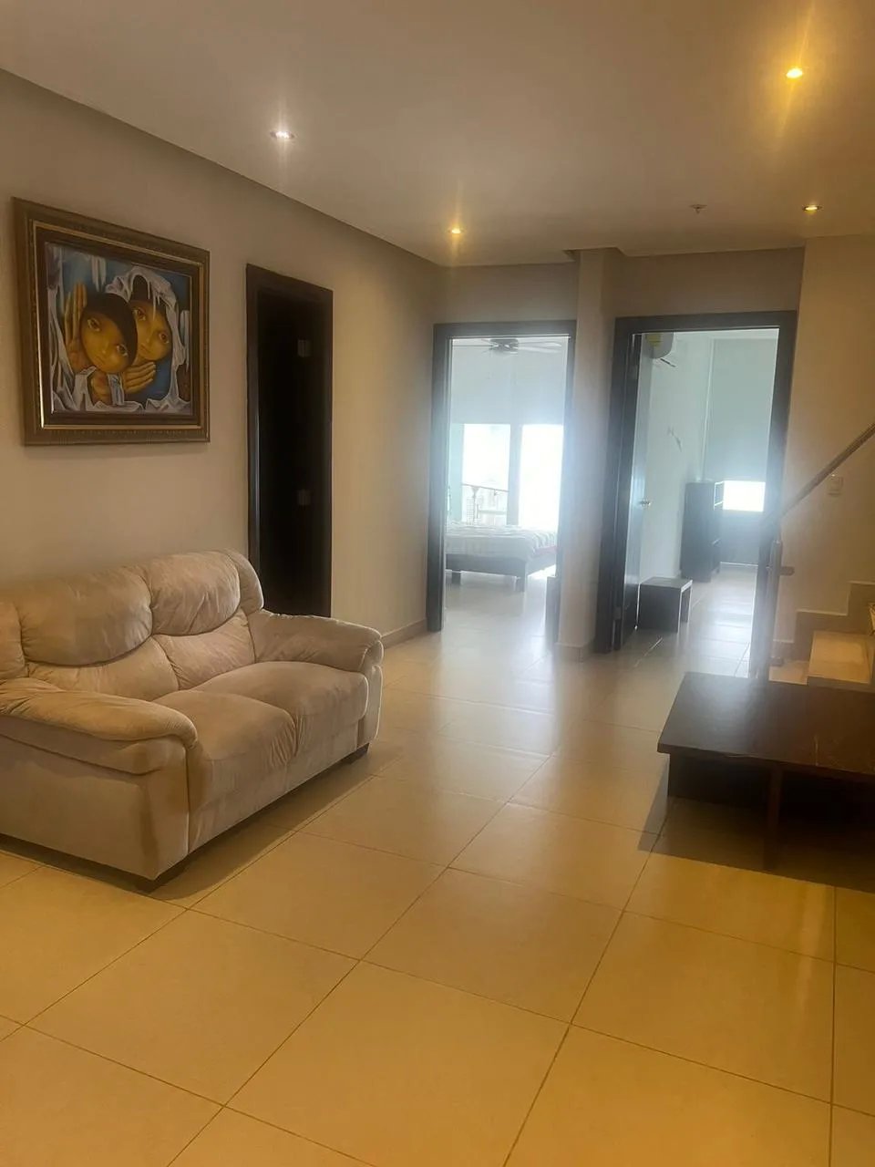 Apartment For Sale in Avenida Balboa