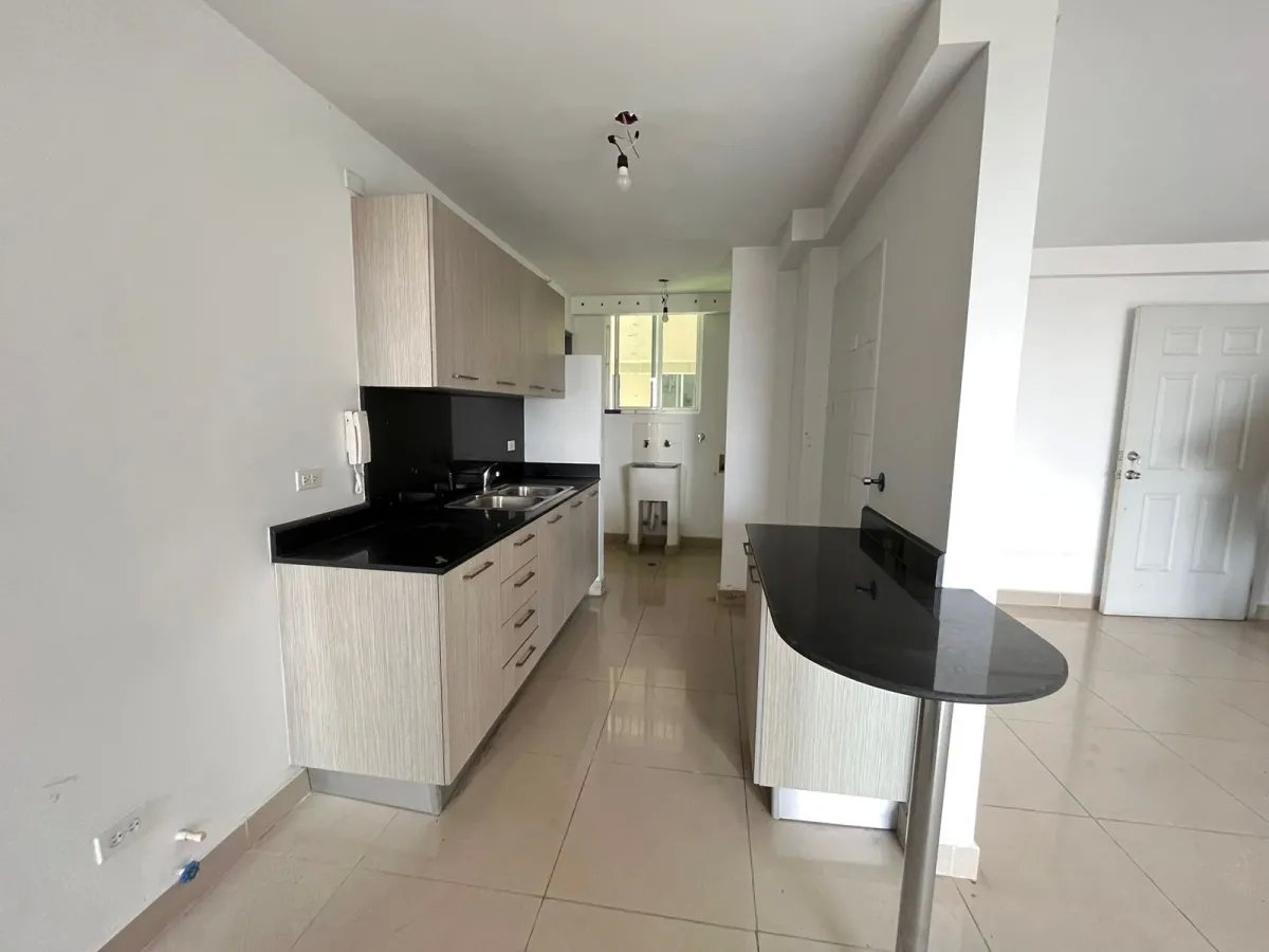 SE VENDE APARTAMENTO EN P.H.GREEN PARK