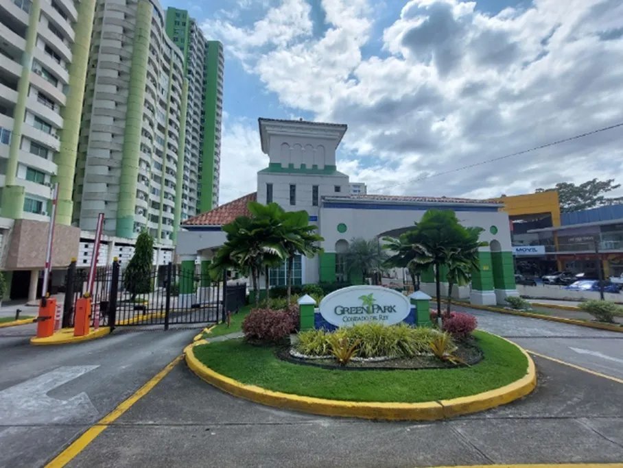 SE VENDE APARTAMENTO EN P.H.GREEN PARK