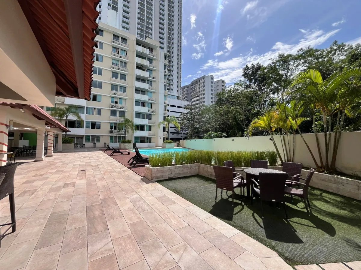 SE VENDE APARTAMENTO EN P.H.GREEN PARK