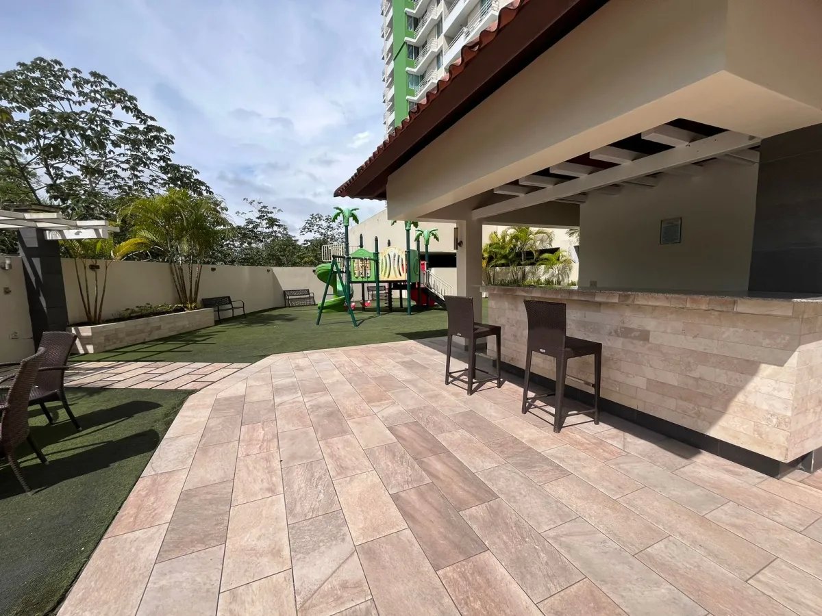 SE VENDE APARTAMENTO EN P.H.GREEN PARK
