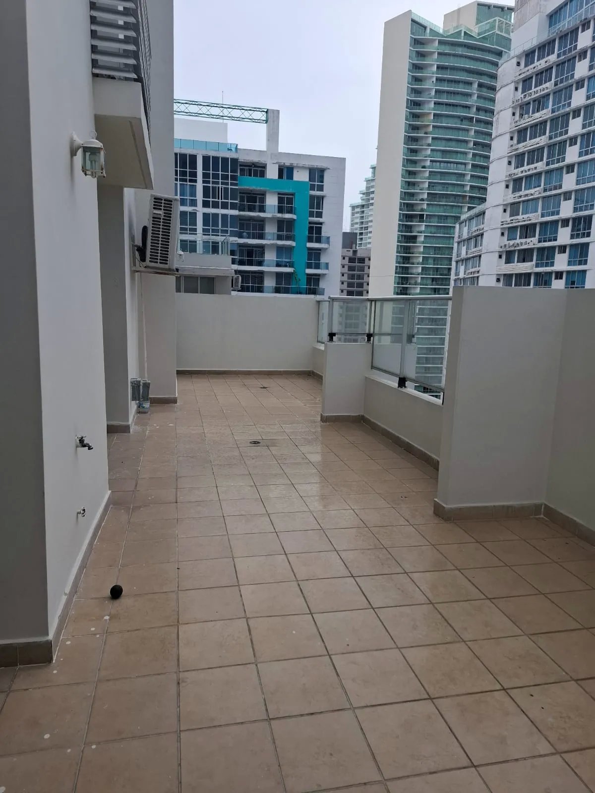 SE VENDE APARTAMENTO EN P.H. BELLE VIEW