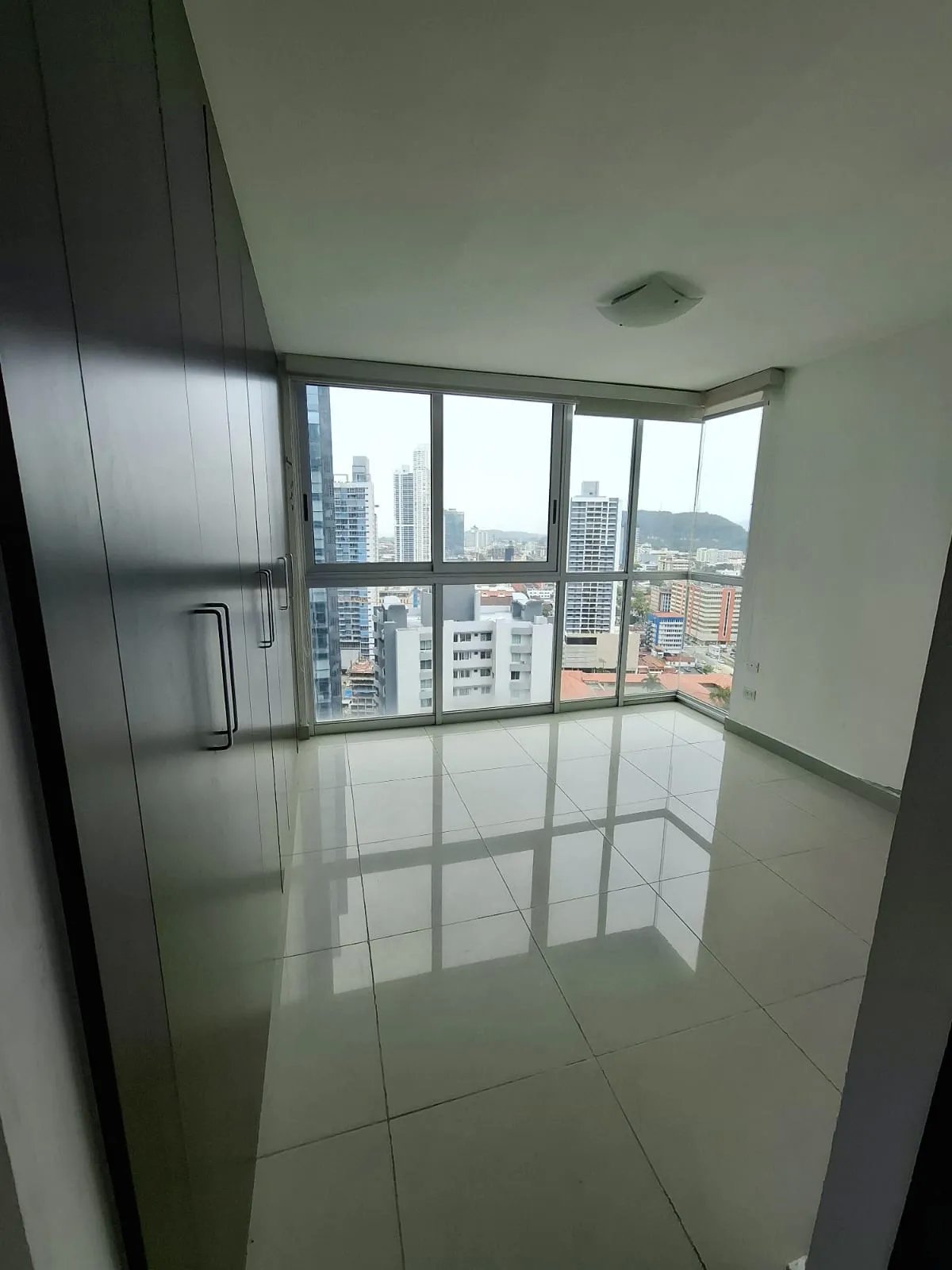SE VENDE APARTAMENTO EN P.H. BELLE VIEW