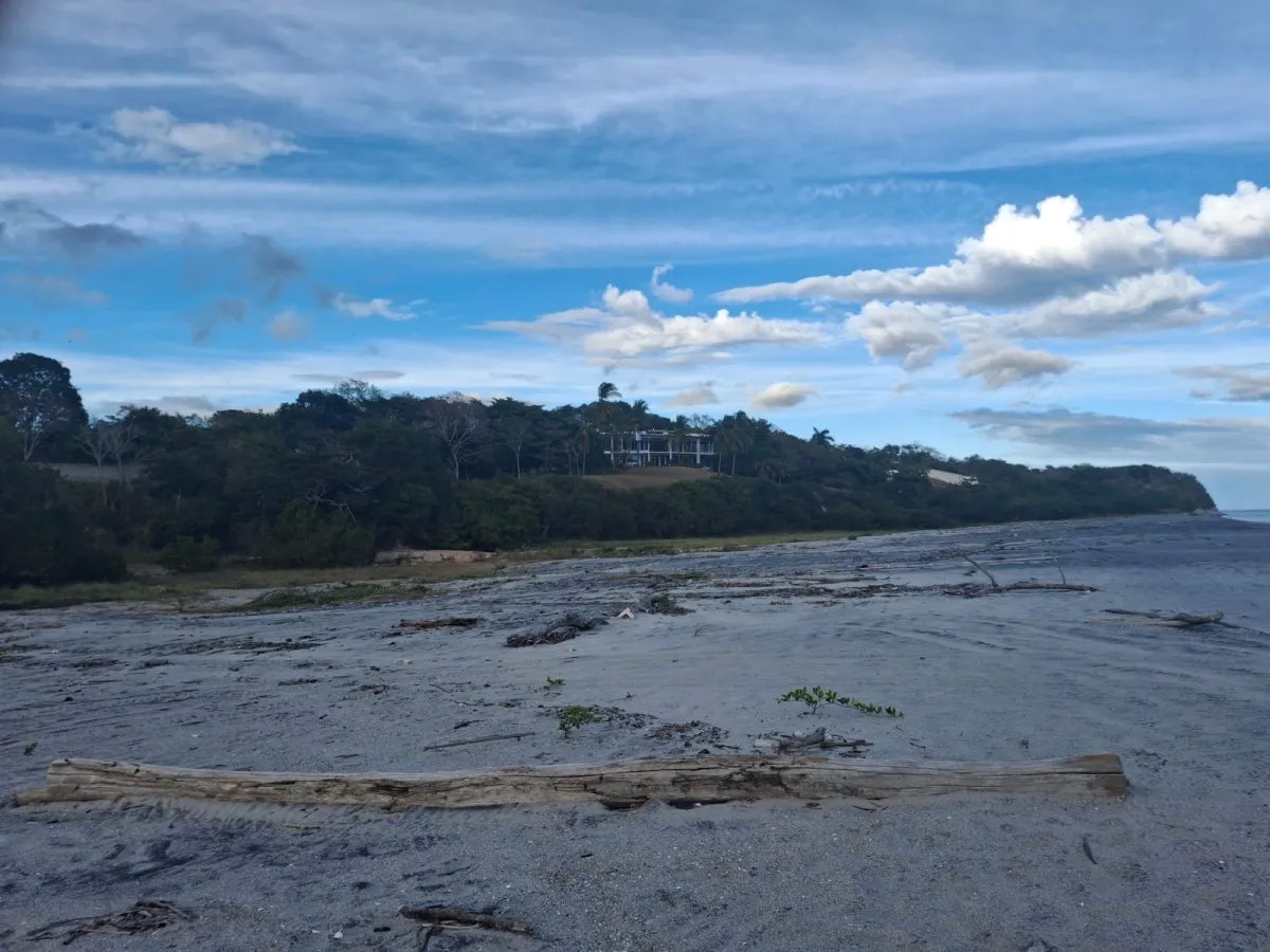 Vendo Hermosa Finca de 36 Hectáreas con Vista al Mar y Entorno Natural...