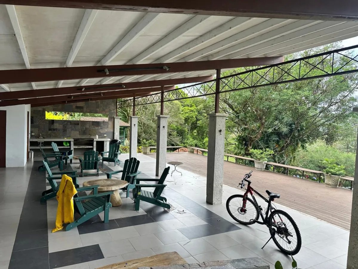Residencia en la Montaña de 6 Habitaciones con Clima Fria en Venta en El Valle de Anton