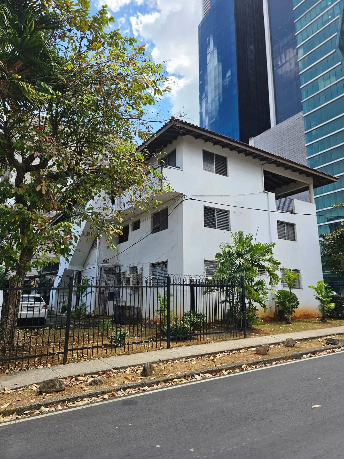 Multi-Family For Sale in PH Edificio Ponce