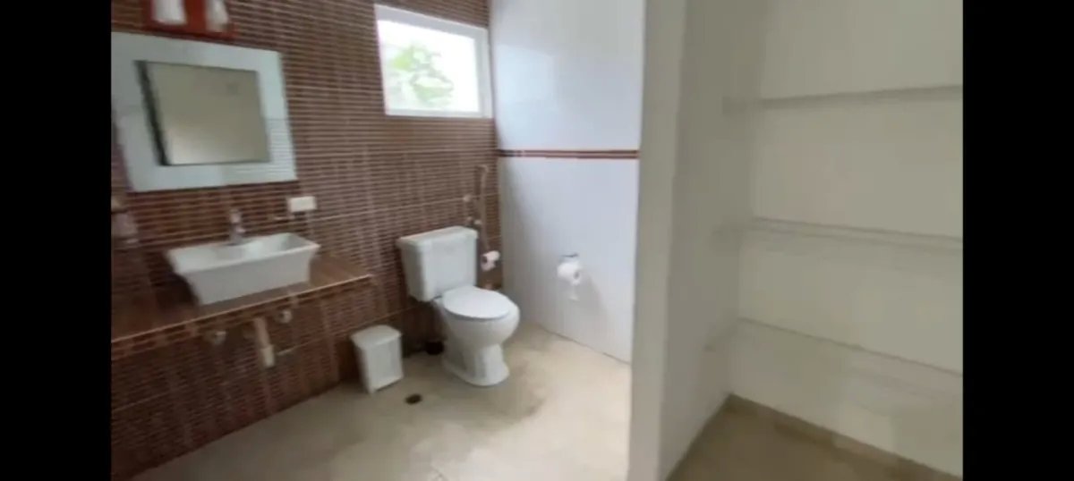 Mixed Use Sale and Rent in Vía Cerro Azul