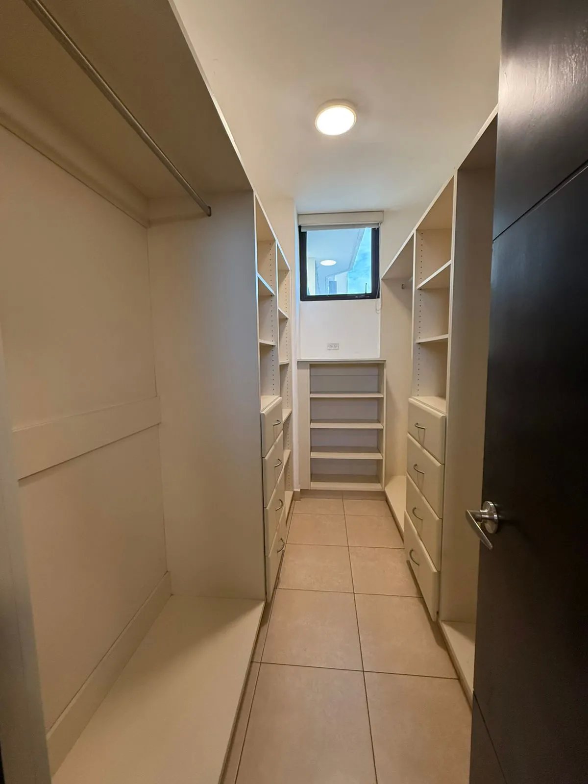 VENTA  AMPLIO APARTAMENTO EN PH PARQUE DEL MAR I, COSTA DEL ESTE