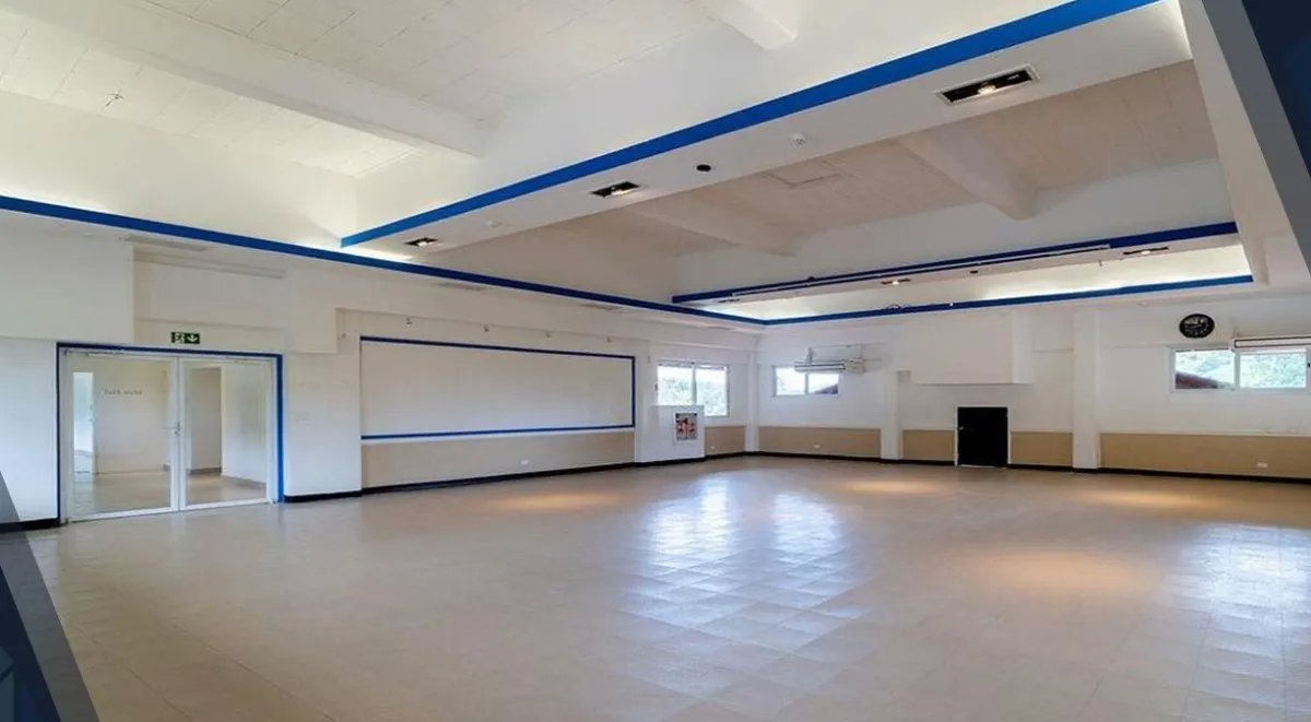 se vende Edificio en Clayton
