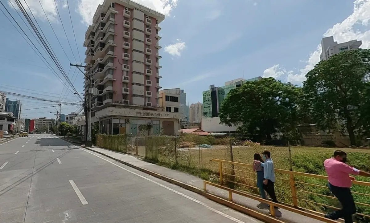 se vende terreno comercial en el Cangrejo
