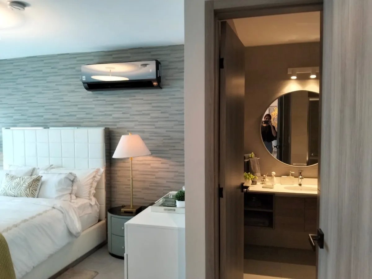 Apartment For Sale in Vía España