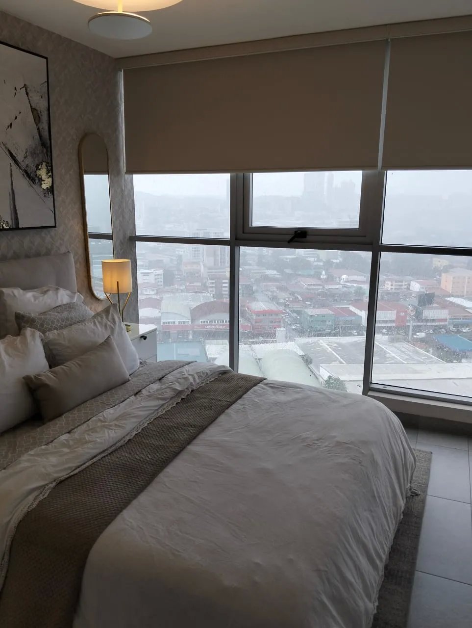 Apartment For Sale in Vía España