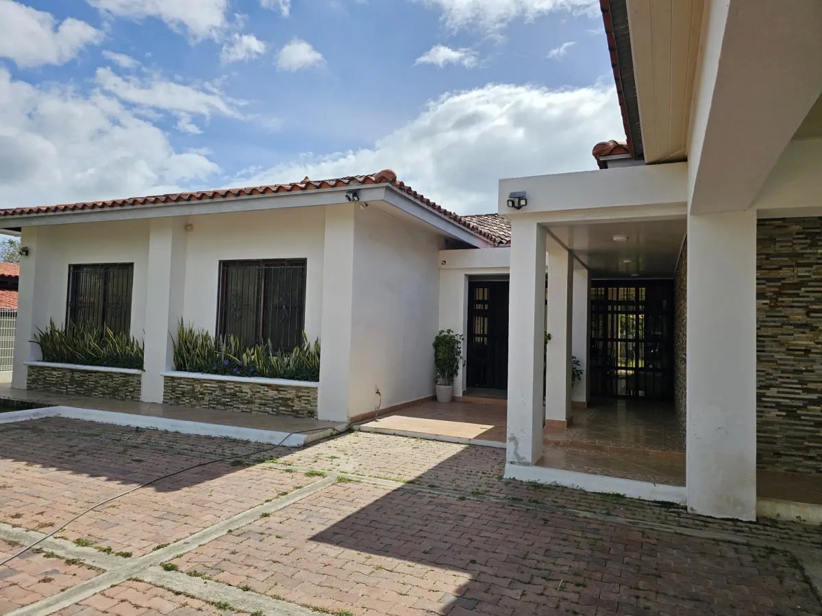 Single Family Attached For Sale in Coronado