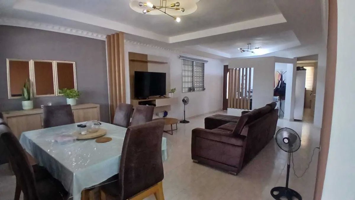 Venta de casa con tres recámaras en Villa Zaita,