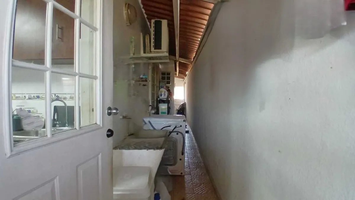 Venta de casa con tres recámaras en Villa Zaita,