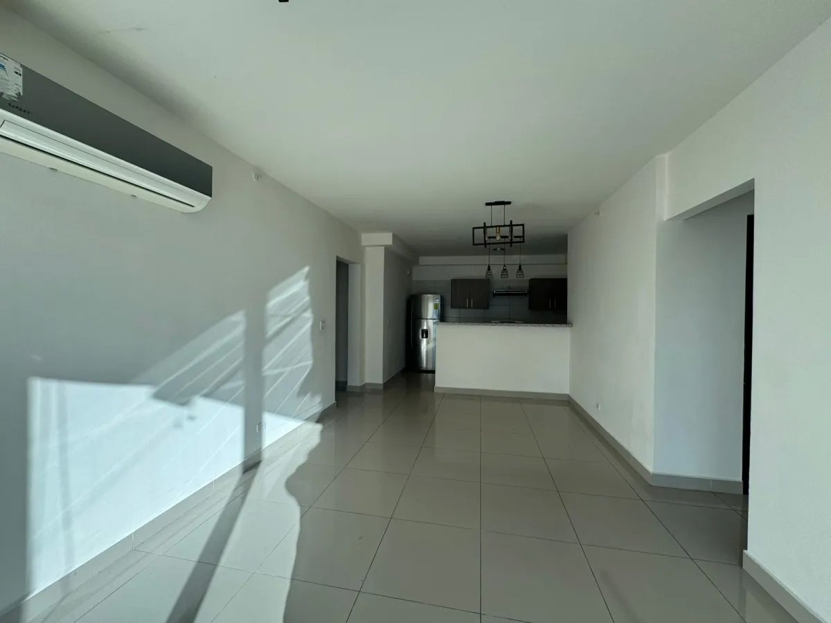 Venta de Apartamento PH San Roque, Via España