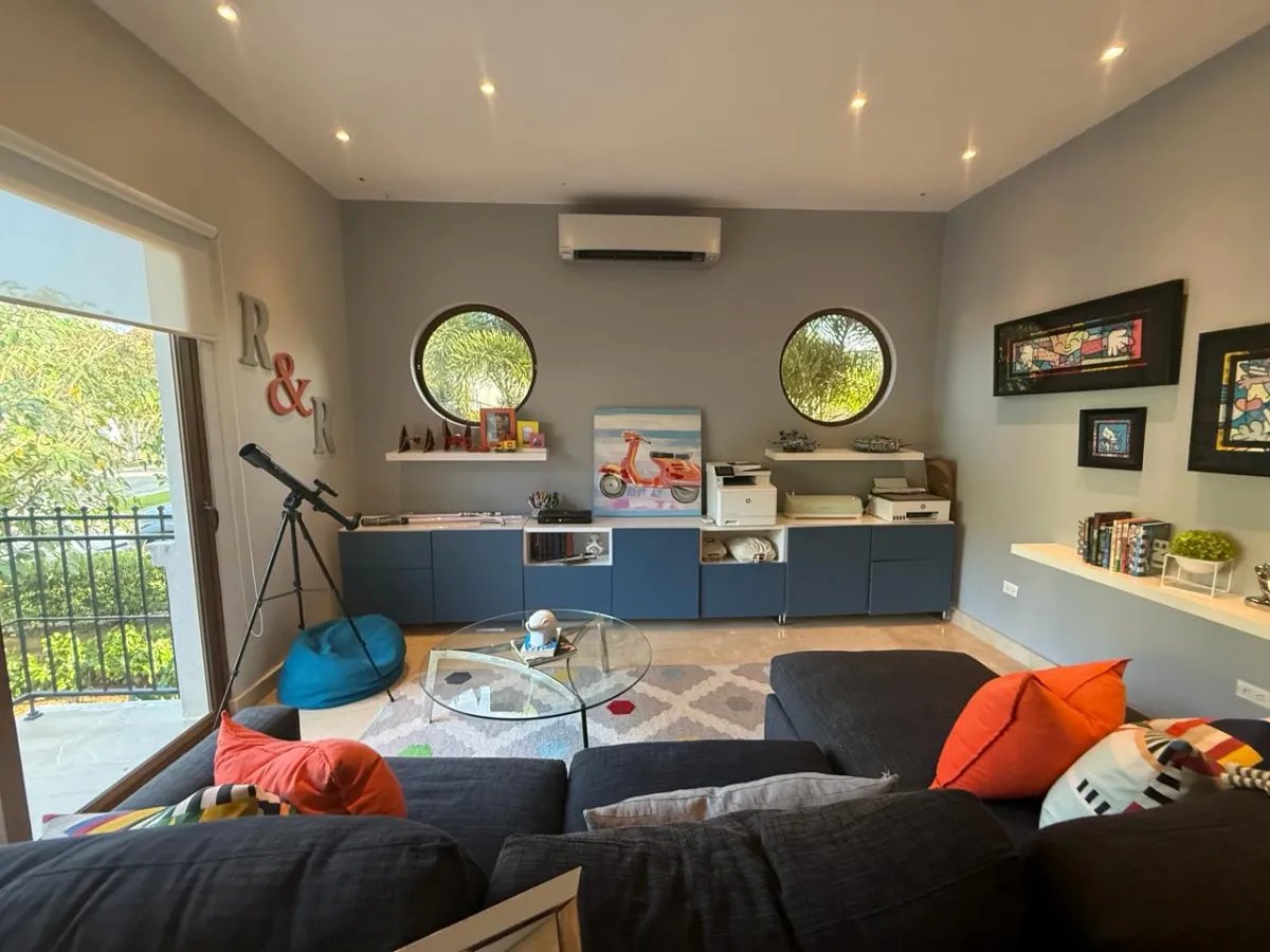 Single Family Detached For Sale in PH Los Senderos