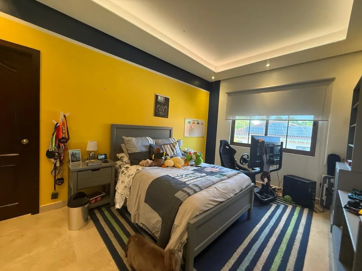 House for sale in PH Los Senderos