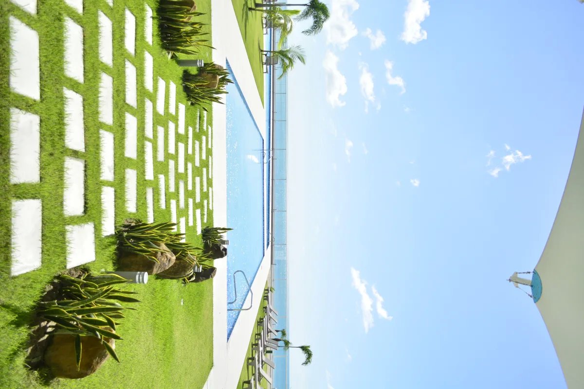 Apartment For Sale in PH Royal Palm