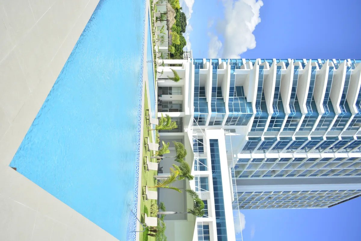 Apartment For Sale in PH Royal Palm