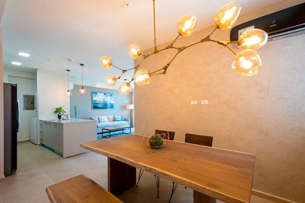 Apartment For Sale in PH Royal Palm