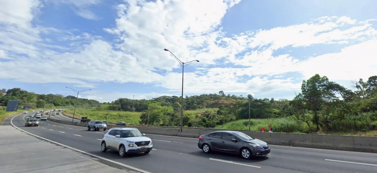 se vende terreno frente a la autopista Arraiján- Chorrera