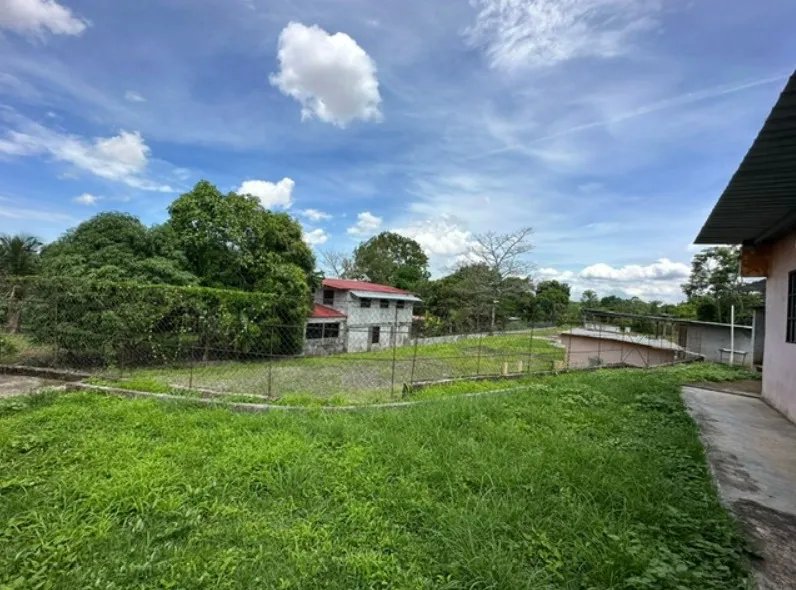 se vende terreno el Altos de tocumen