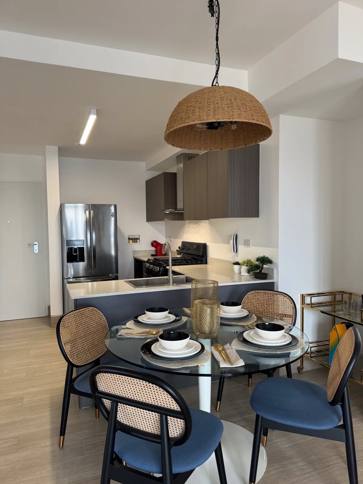 Apartment For Sale in Avenida 3 1/2 Norte