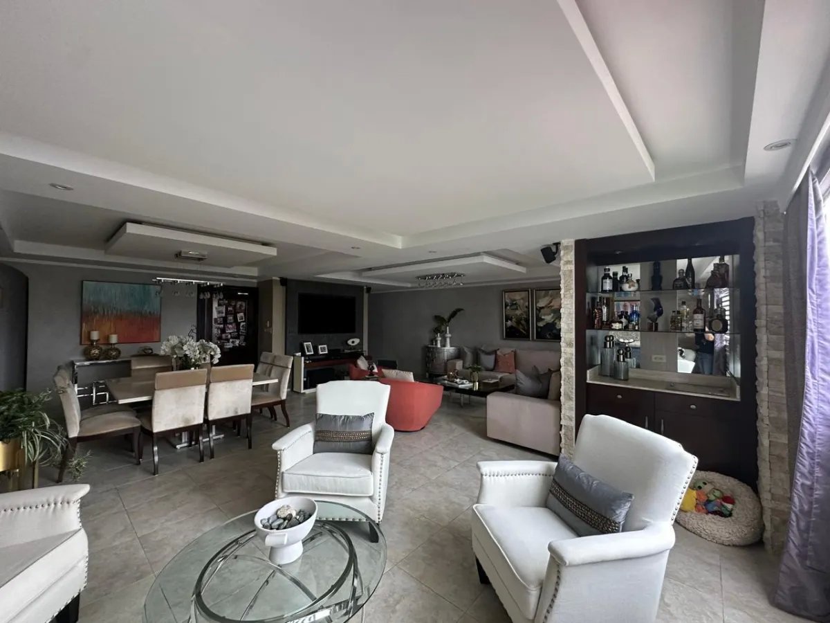 Se vente apartamento en PH Vista Obarrio