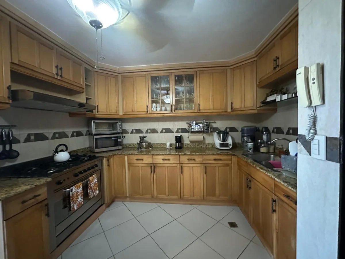 Se vente apartamento en PH Vista Obarrio
