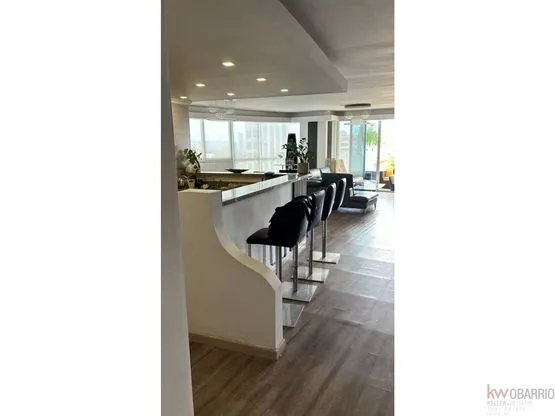 VENTA DE APARTAMENTO AMOBLADO EN SAN FRANCISCO, PH JOY TOWER