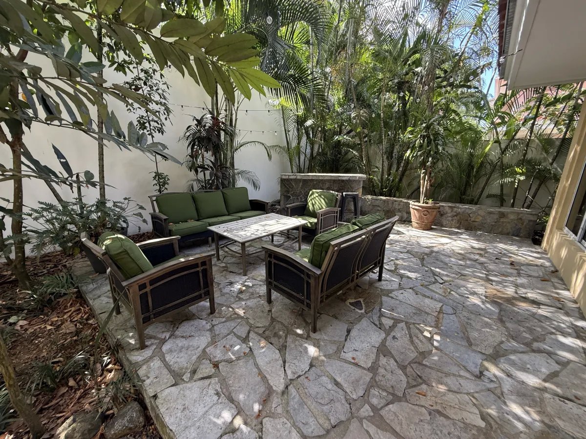 House for sale in PH Residencial Las Perlas