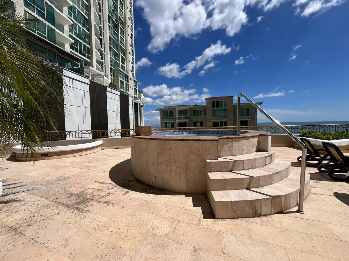 se vende apartamento en punta pacifica