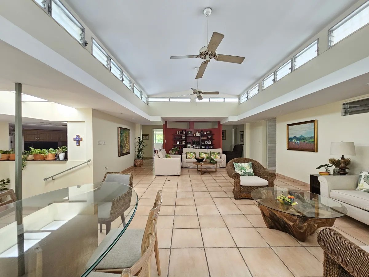 Manufactured Home For Sale in Avenida 6 C Norte