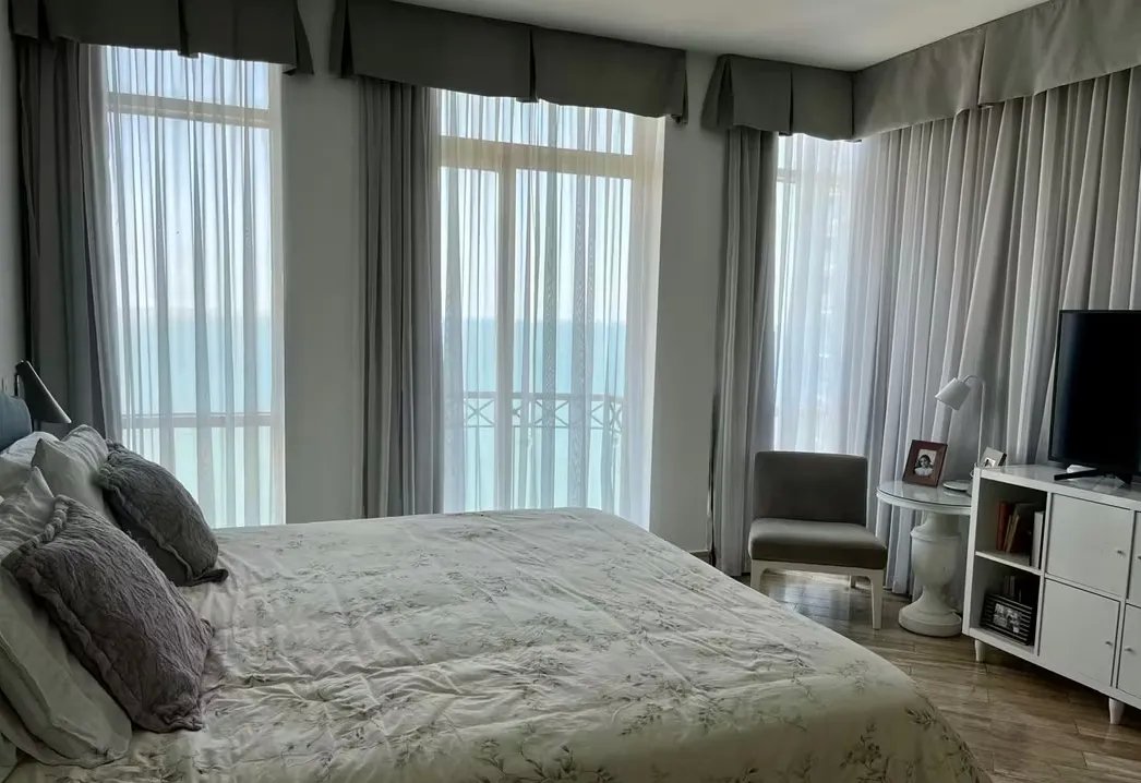 Apartment For Sale in Punta Pacifica