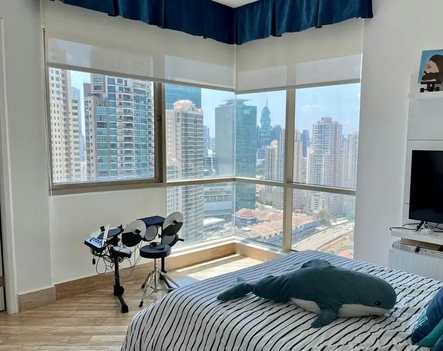 Apartment For Sale in Punta Pacifica
