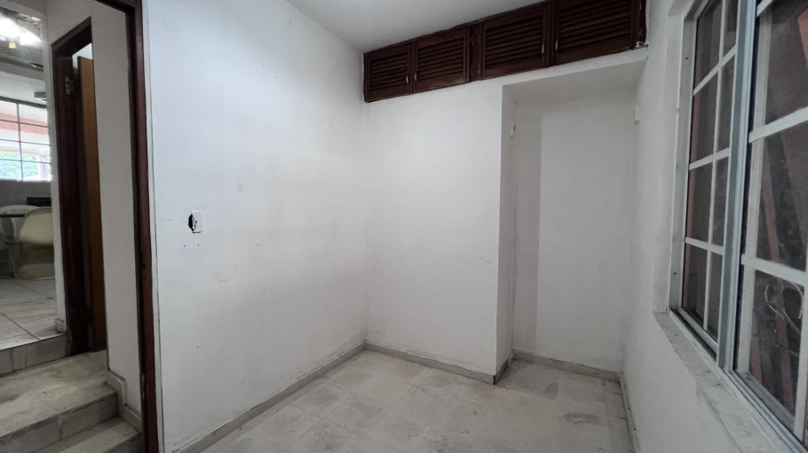 Se vende casa comercial en Llano Bonito, Juan Diaz